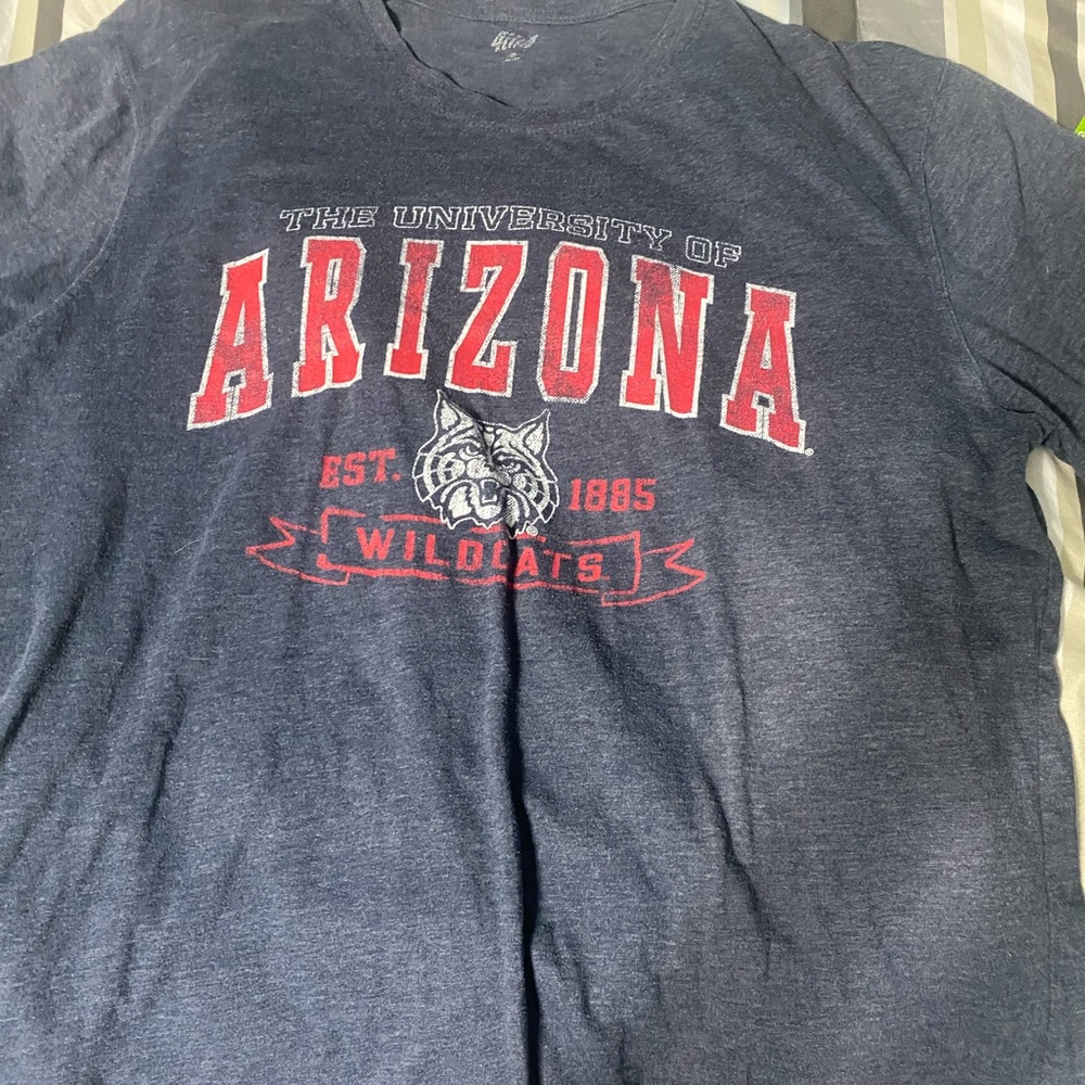 Arizonza wildcats t shirt